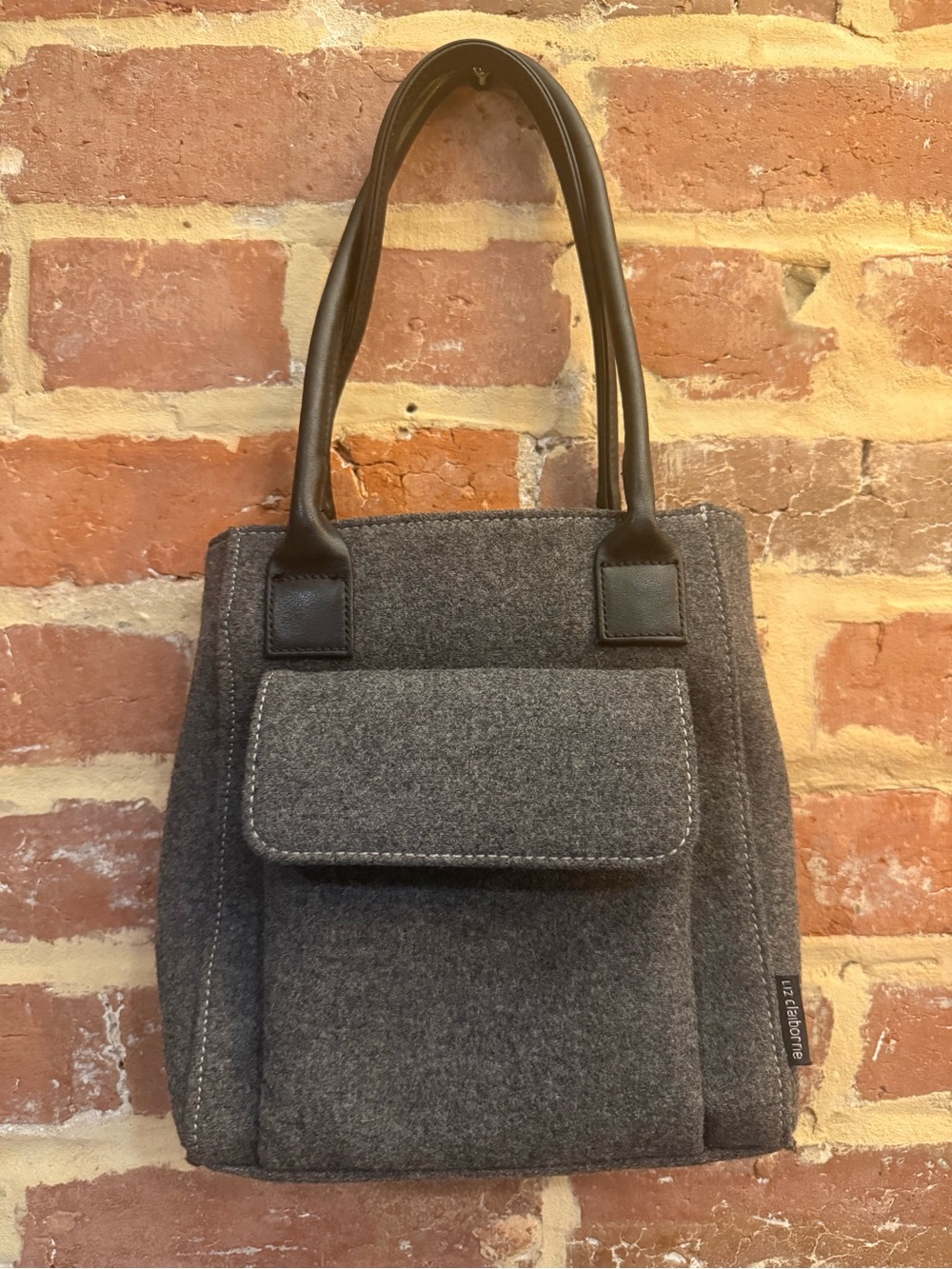 Liz Claiborne Y2K Like New! Gray Felt Tote Bag with Front Pocket